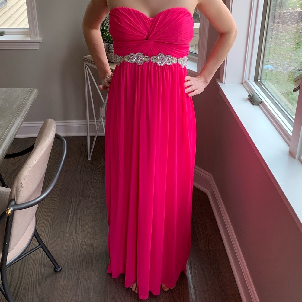 Long pink city triangles prom/ball gown size 3